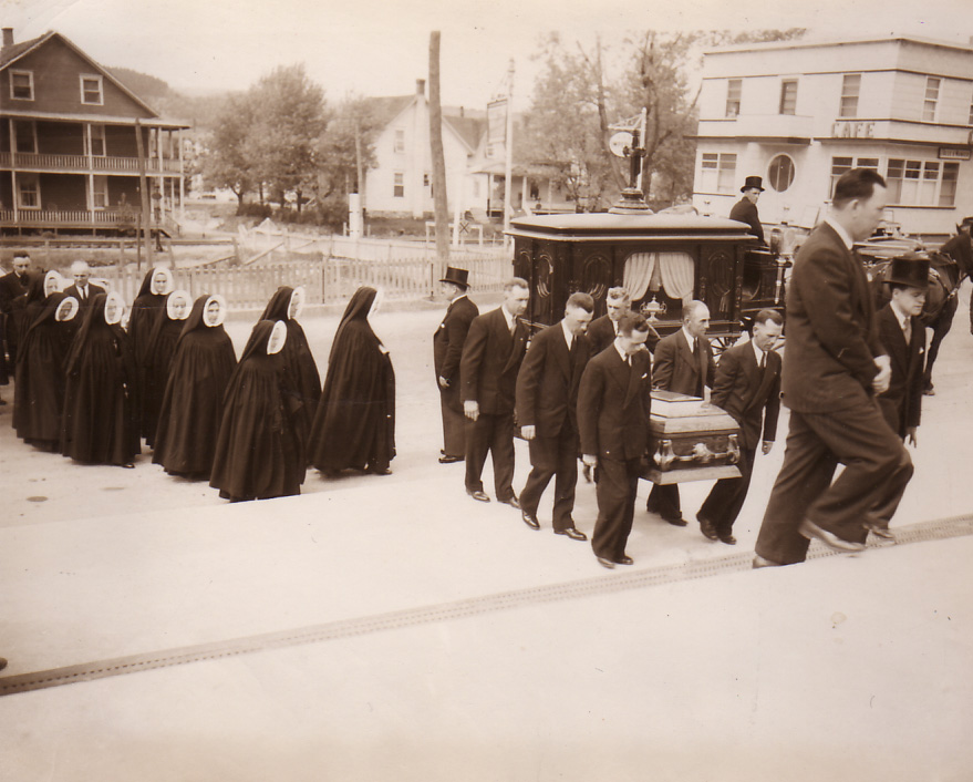 Protocole funéraire en 1950