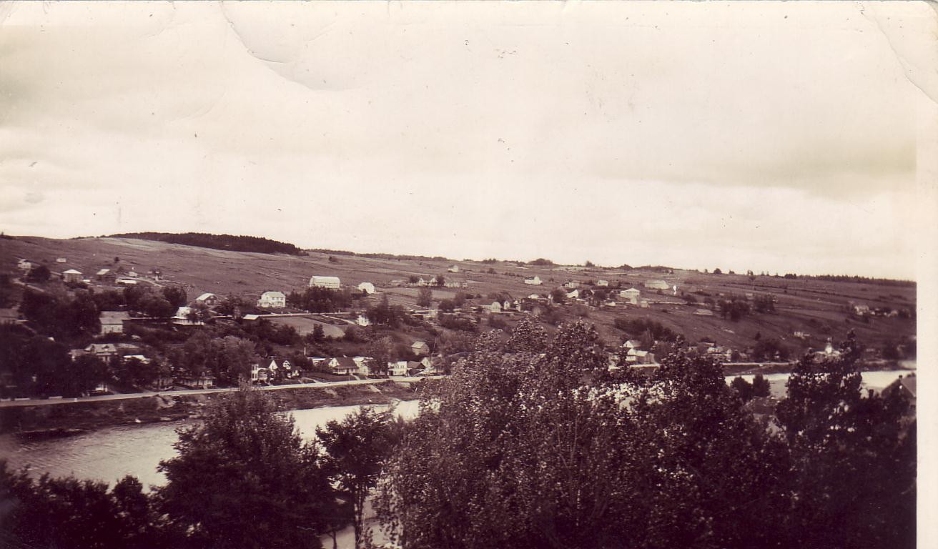 St Georges côté est vers le sud.  (Photo originale Claude Gilbert).