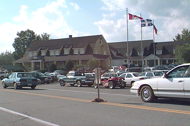 Exposition de voitures antiques en 1998