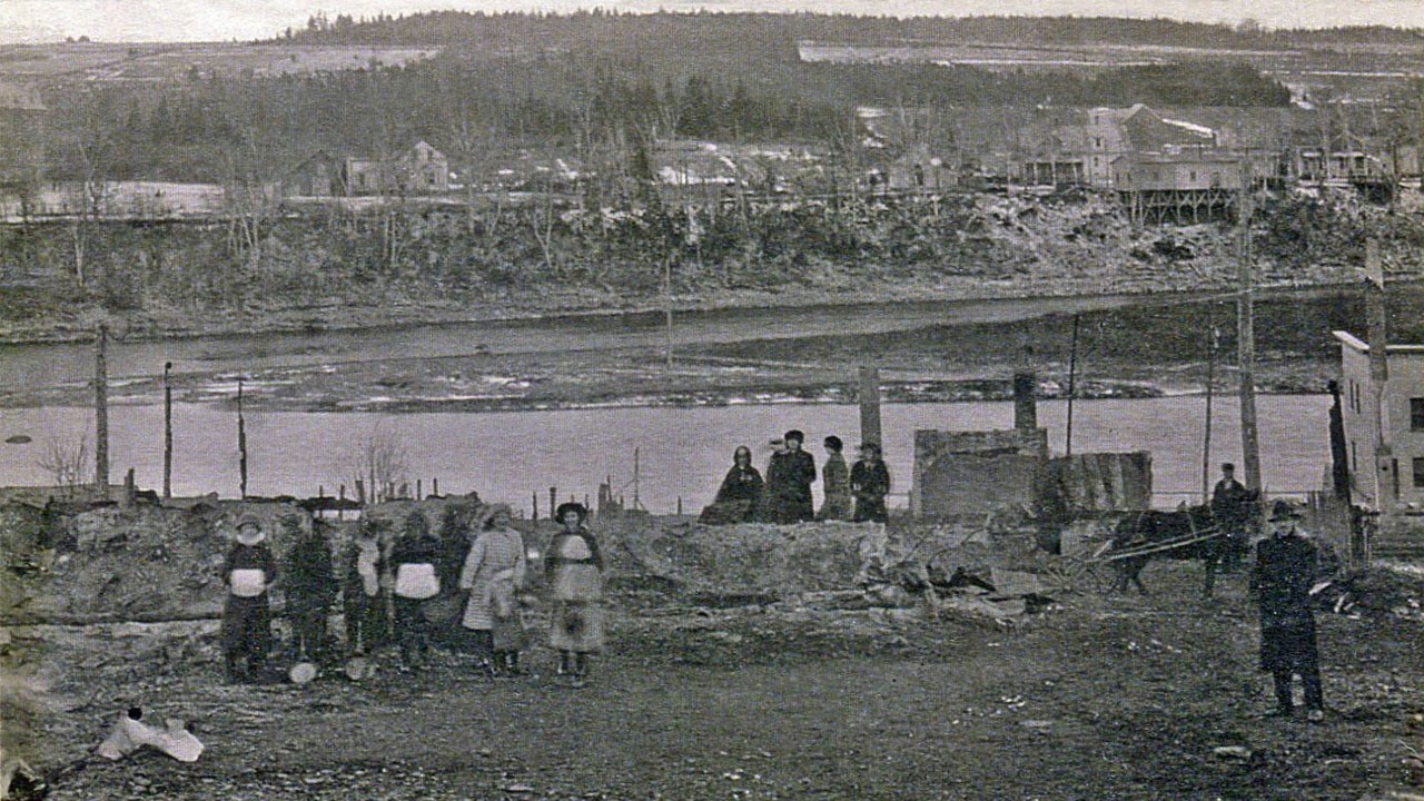 LE MOULIN DE FIN PÉPIN SUR LE DOMAINE AU SIÈCLE DERNIER