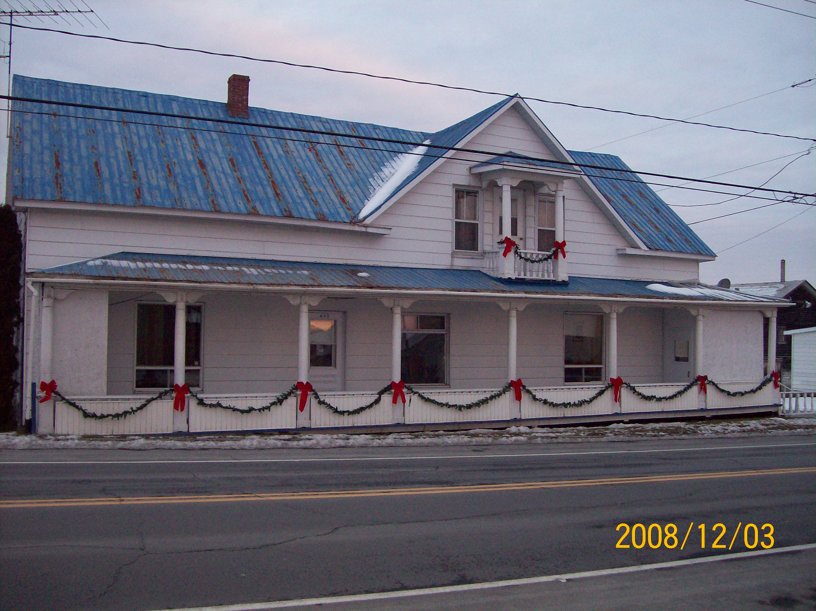 Notre maison (ancien magasin générale de Saint-Ephrem Station)