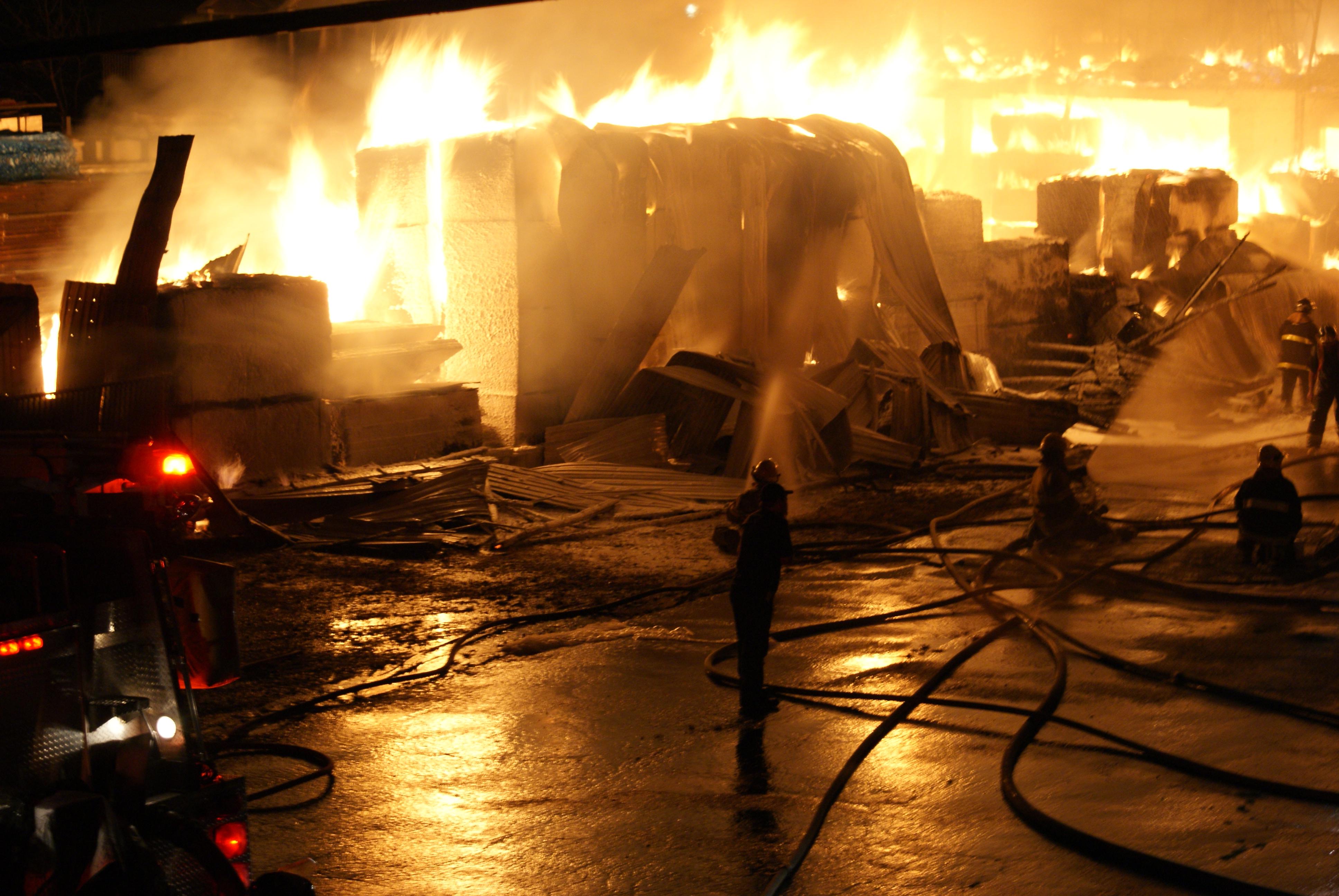 Incendie - Quincaillerie André Lessard !