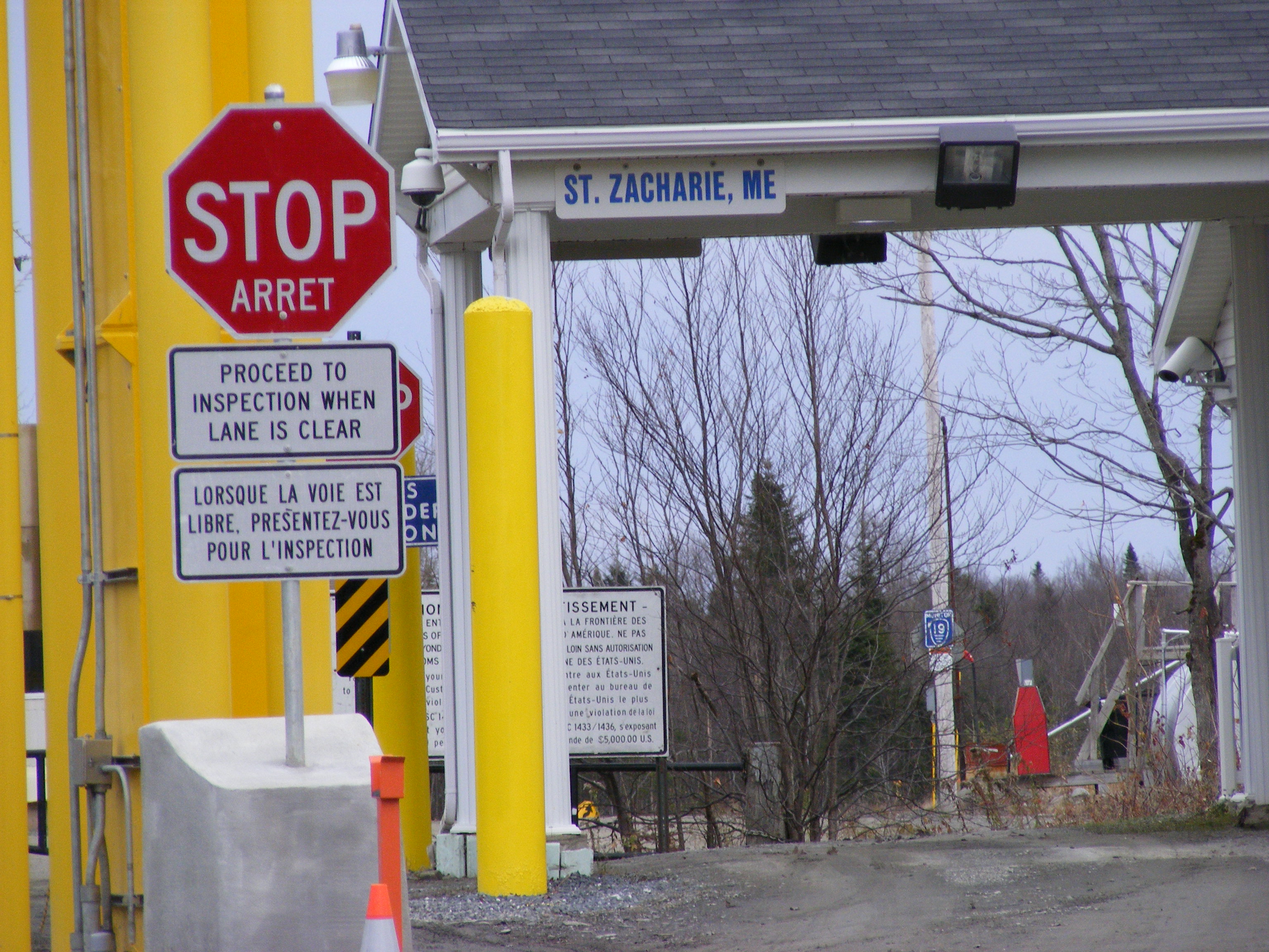 Saint-Zacharie border