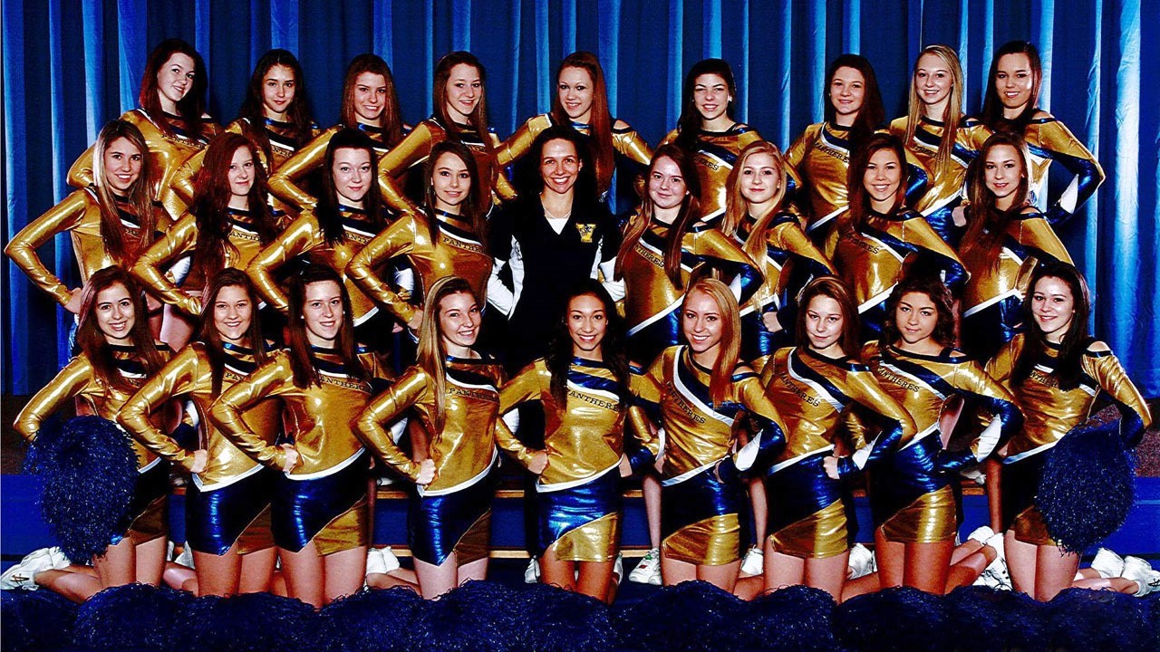 Les Panthères récoltent l’argent au Championnat canadien de cheerleading  