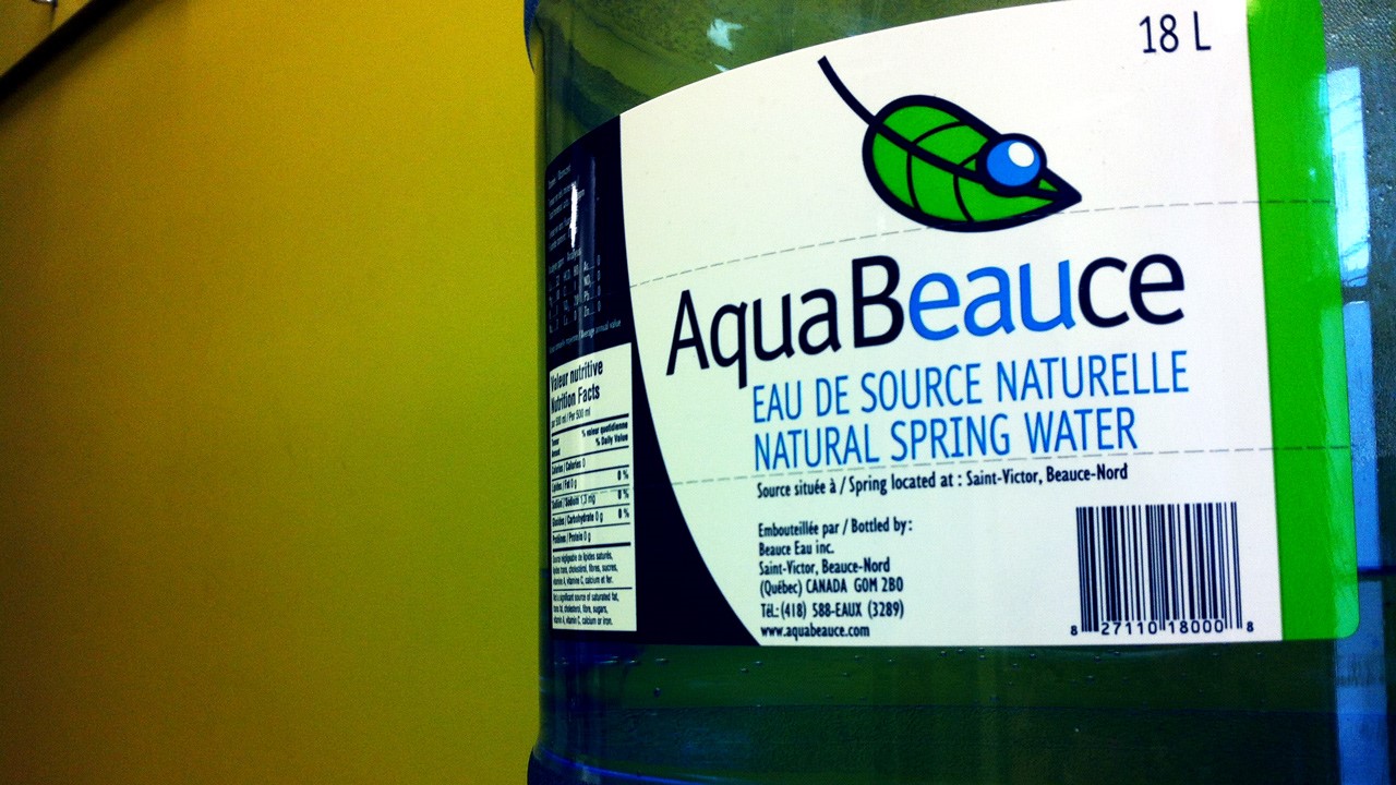 Hausse de la vente d'eau embouteillée