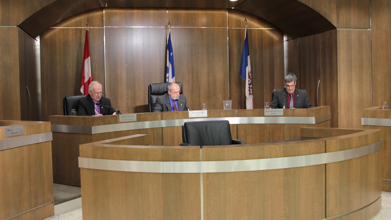 Ville Saint-Georges maintient ses engagements envers le club de hockey COOL FM