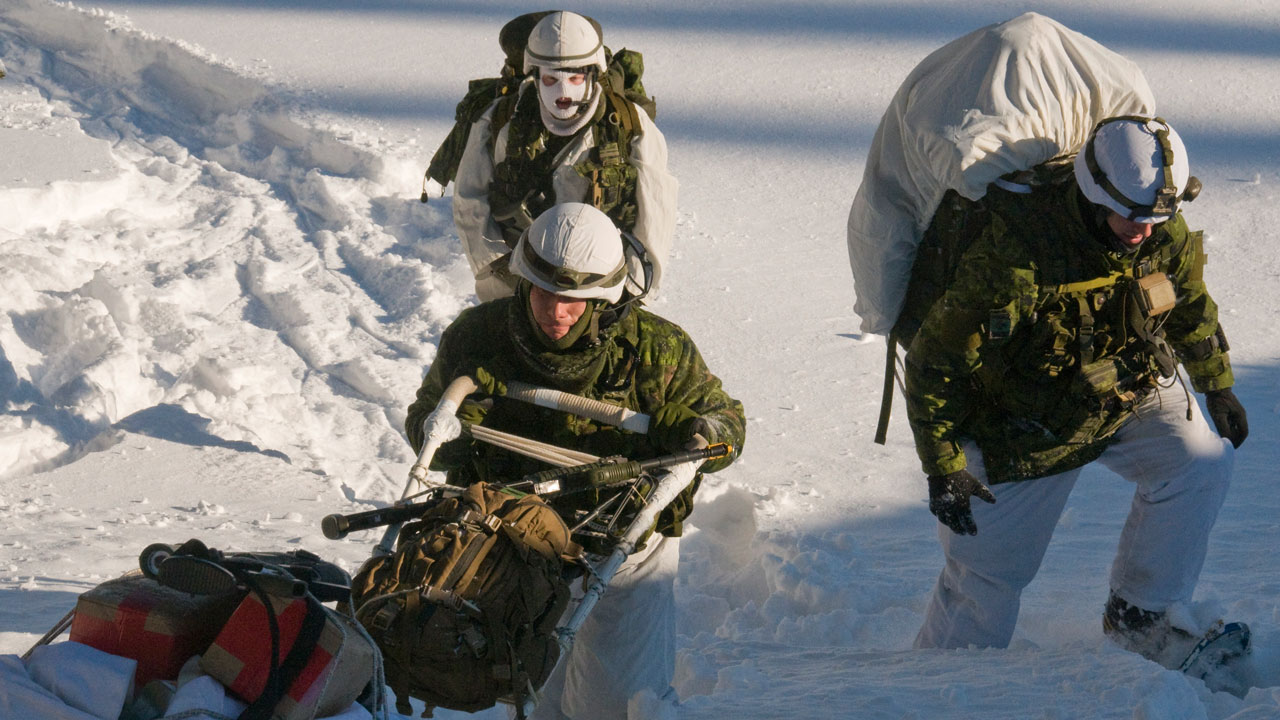 Manœuvres militaires à Lac-Etchemin et à Thetford Mines