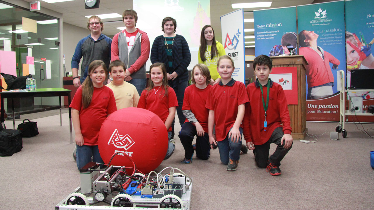 Des étudiants rivalisent d’ingéniosité pour le Festival de robotique de Montréal