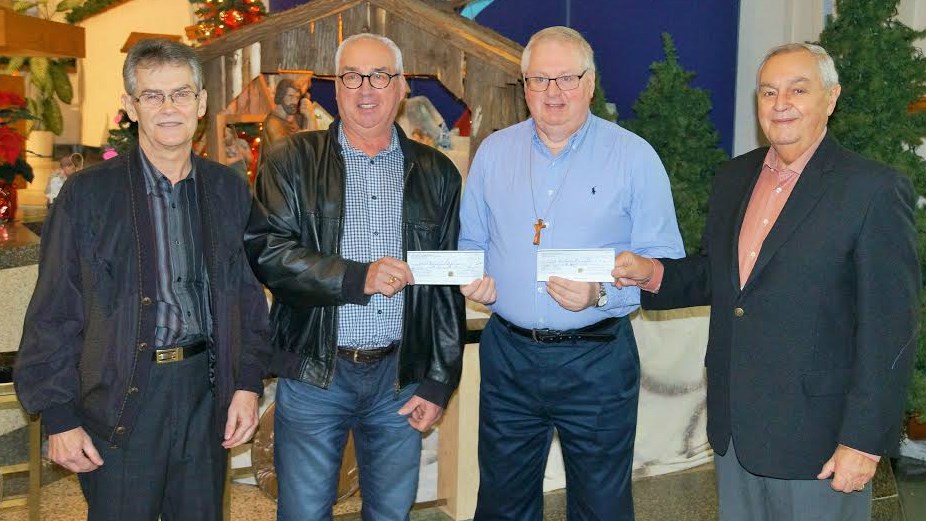 Les deux Saint-Vincent de Paul de Saint-Georges reçoivent 39 000 $ des Chevaliers de Colomb 