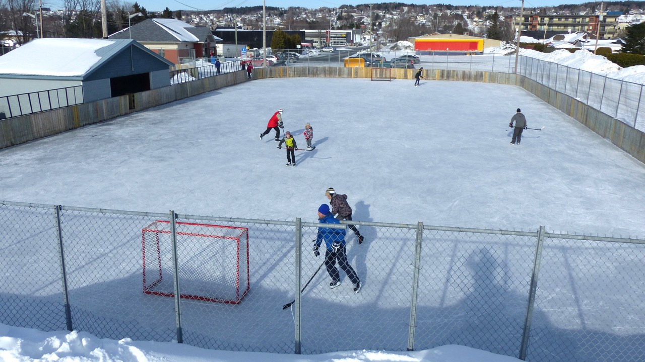 Fermeture des patinoires et des pistes de ski de fond à Saint-Georges