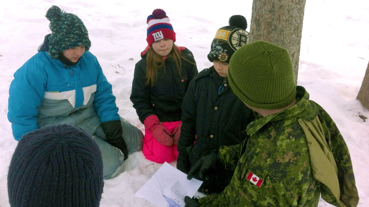 Activité de survie hivernale pour les cadets de Saint-Zacharie et les louveteaux de Sainte-Aurélie