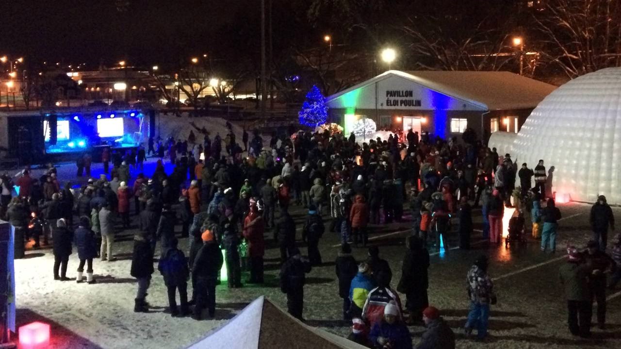 Normand DeLessard présente la soirée du nouvel An de Saint-Georges