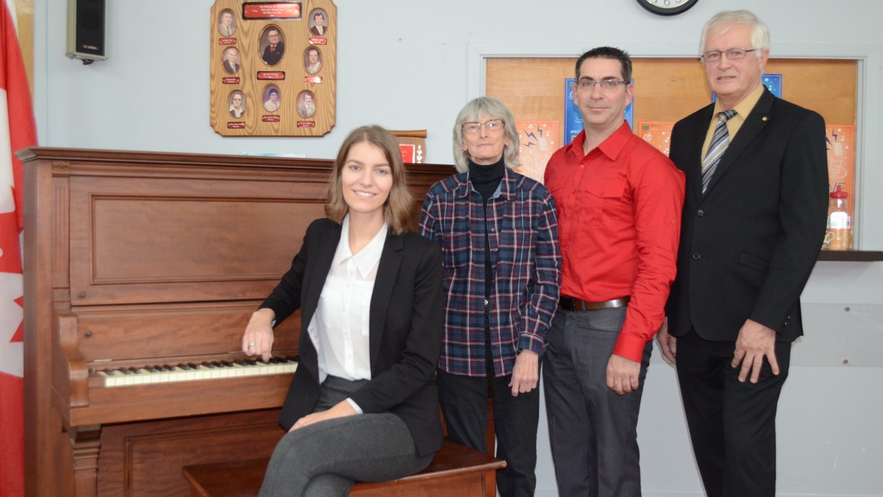 Le Spectacle de la relève met en vedette une quarantaine de jeunes artistes de Saint-Benoît