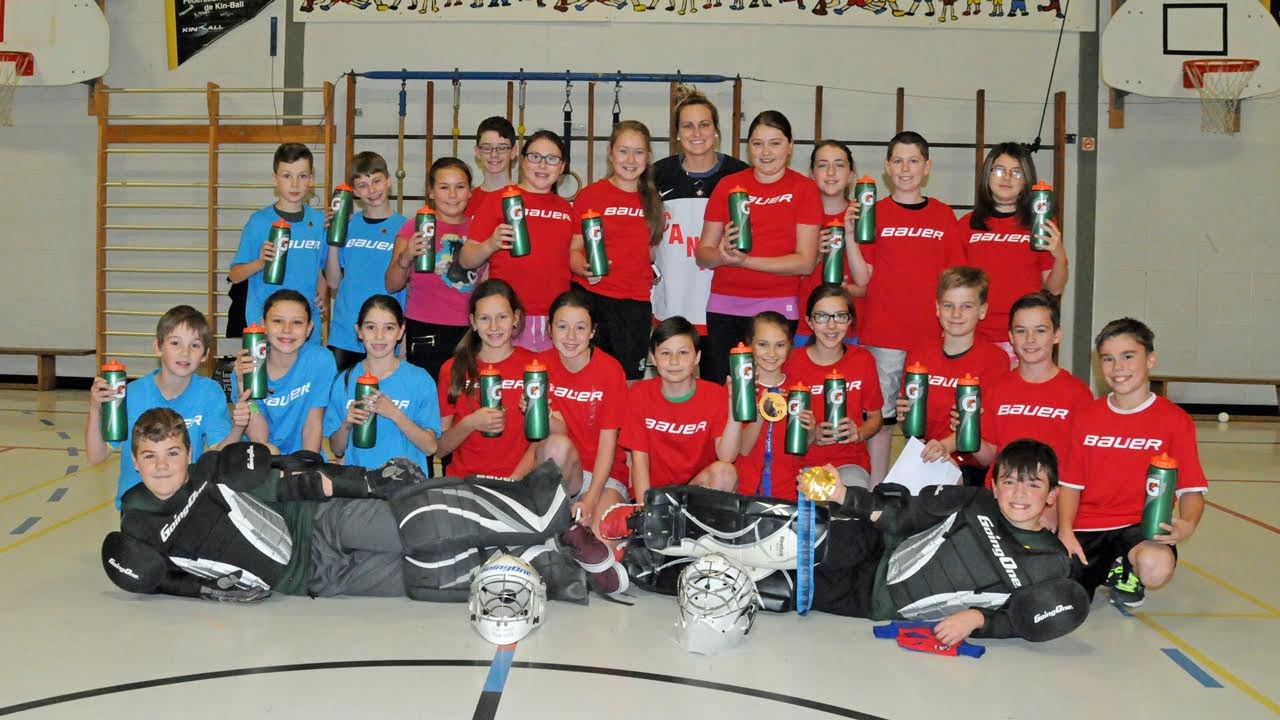 Marie-Philip Poulin inspire les jeunes de l'école primaire Curé-Beaudet