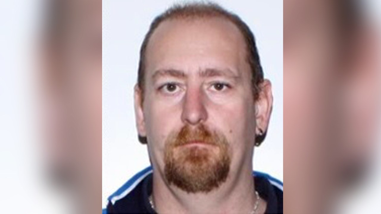 Suspect recherché pour voies de fait causant des lésions, harcèlement criminel et méfaits