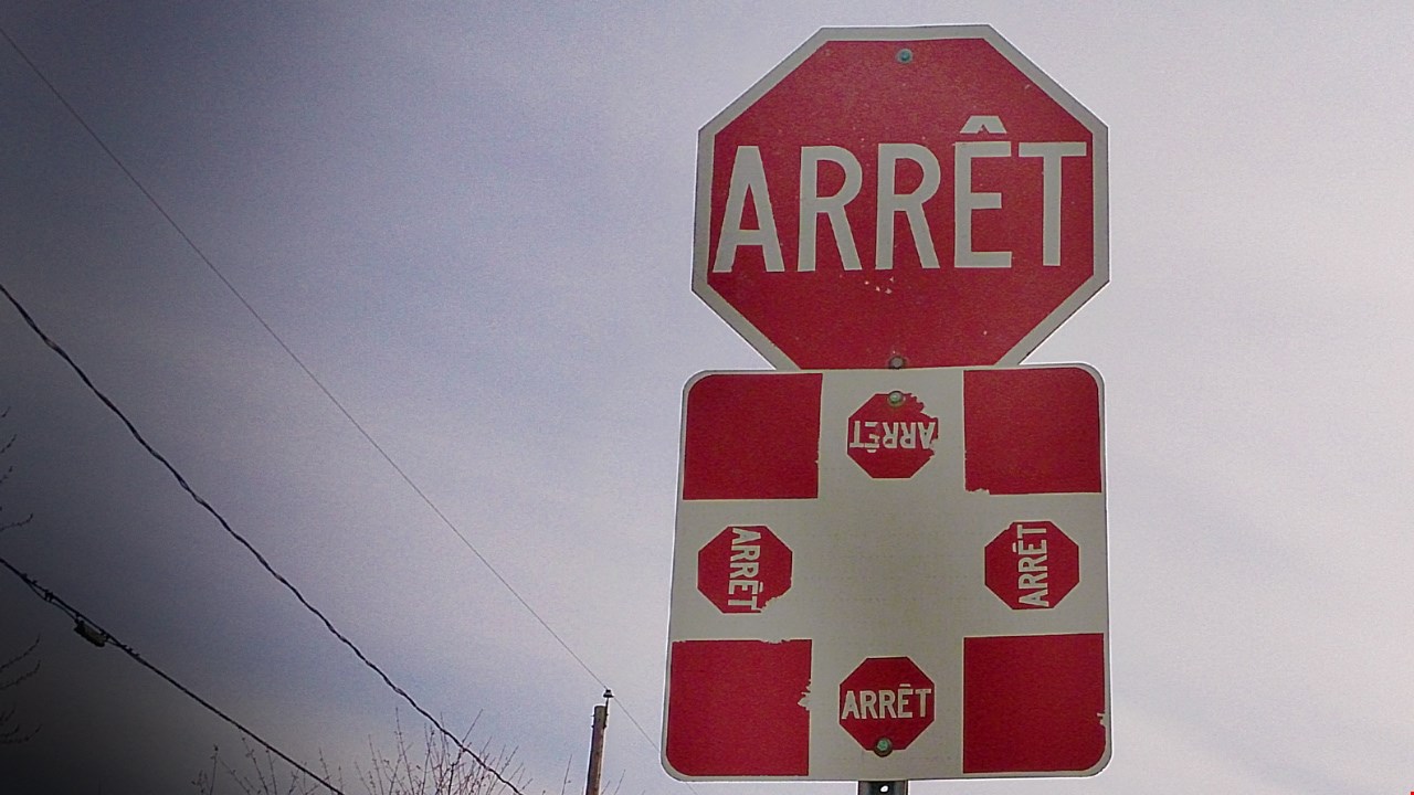 De nouveaux panneaux d’arrêt à diverses intersections à Saint-Georges