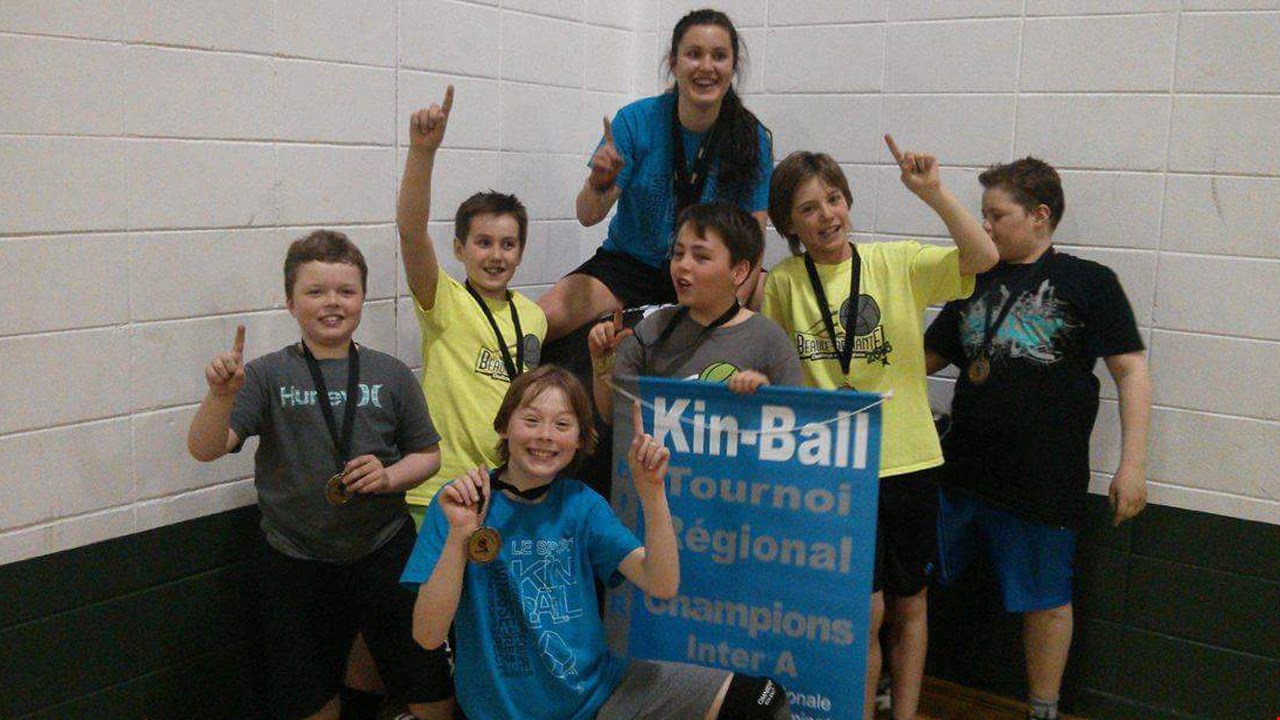 Vallée-Jonction remporte les honneurs au tournoi régional de Kin-Ball