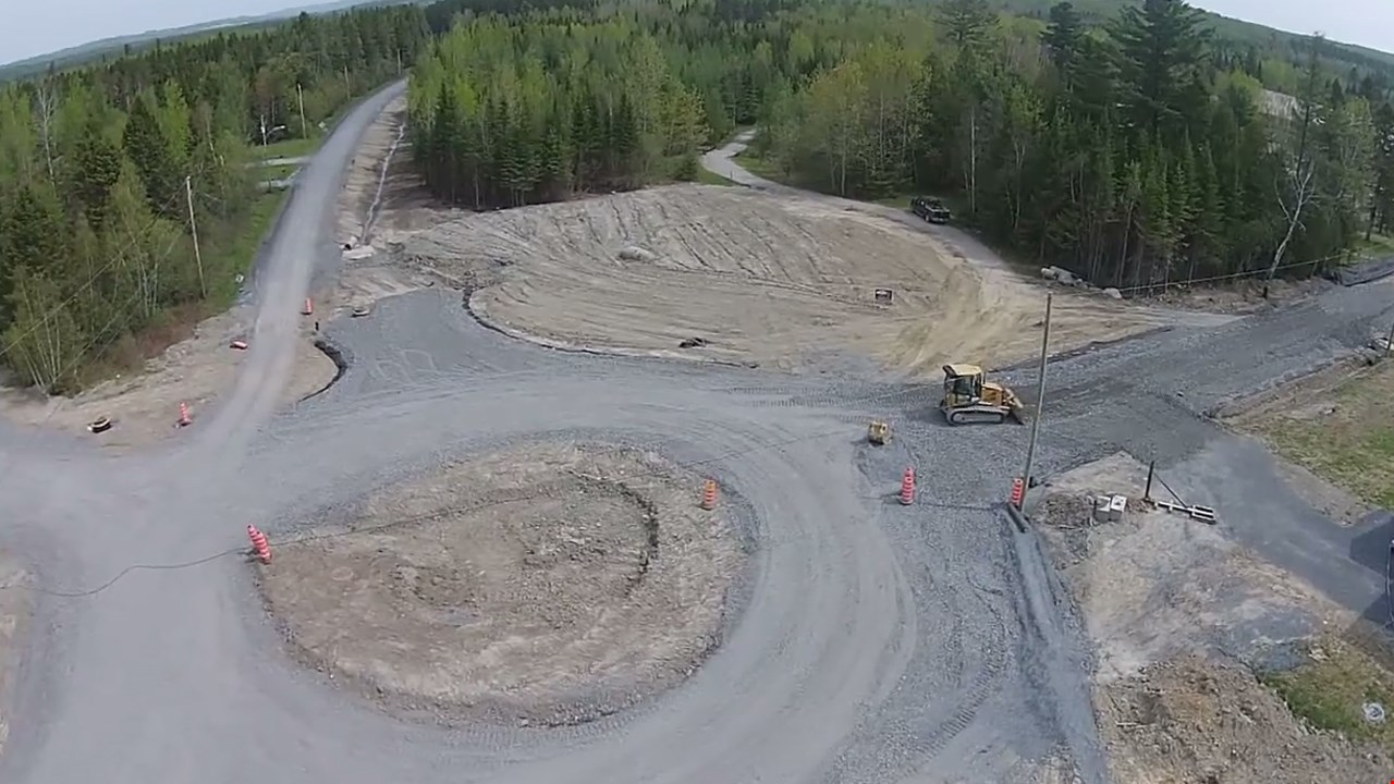 Normand DeLessard présente le rond-point de La Guadeloupe