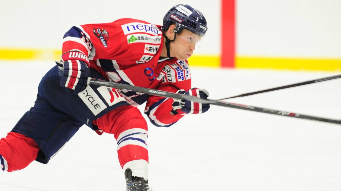 Stéphane Veilleux prolonge son entente avec les Oji Eagles au Japon