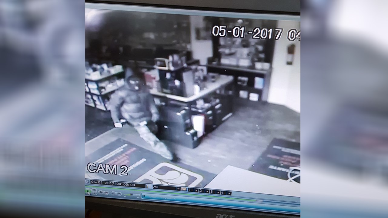 EN BREF | Vol estimé à 4 500 $ chez Services informatique cellulaire