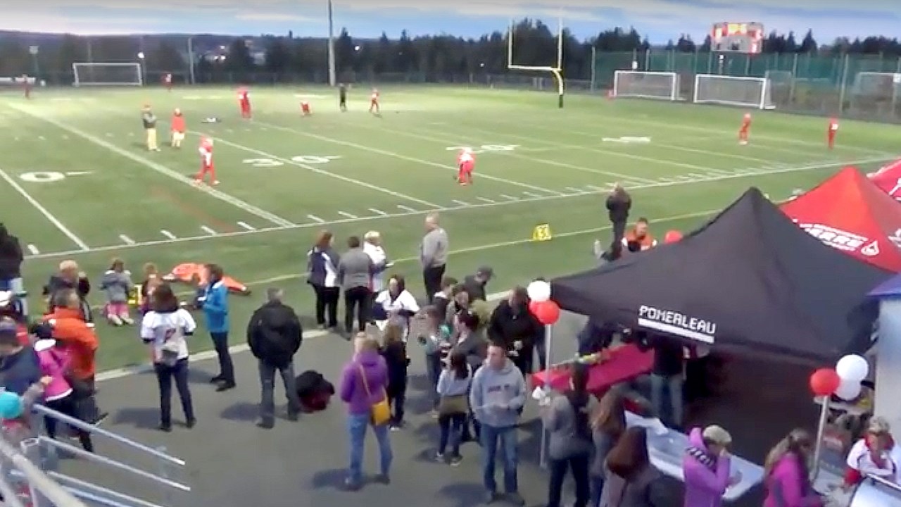 Notre vidéaste junior Pascal Goyette présente la fête d'avant-match des Dragons