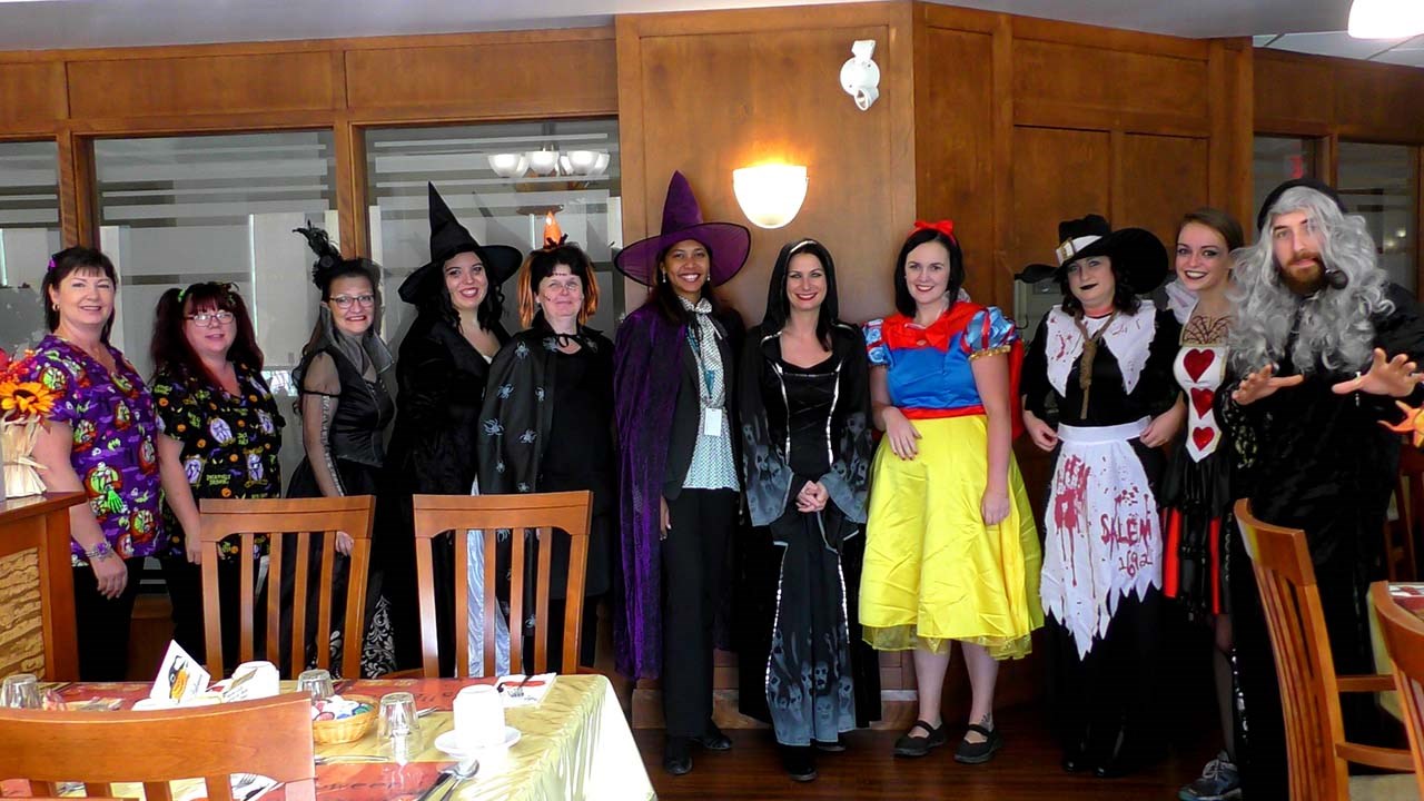 Normand DeLessard présente l'Halloween au Manoir du Quartier