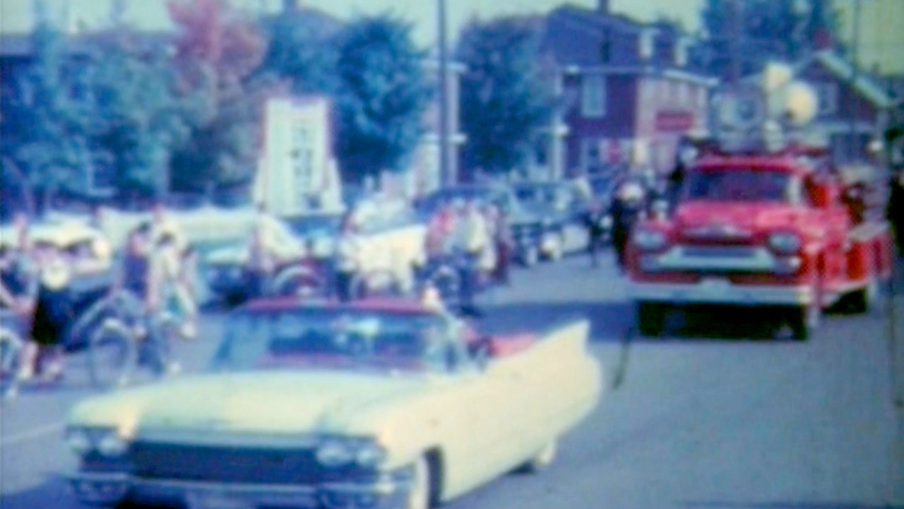Normand DeLessard présente la parade des pompiers de St-Georges en 1961