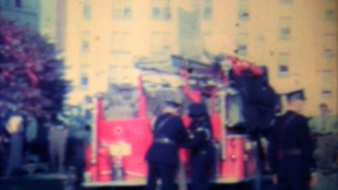 Normand DeLessard présente une pratique de pompiers à St-Georges en 1961