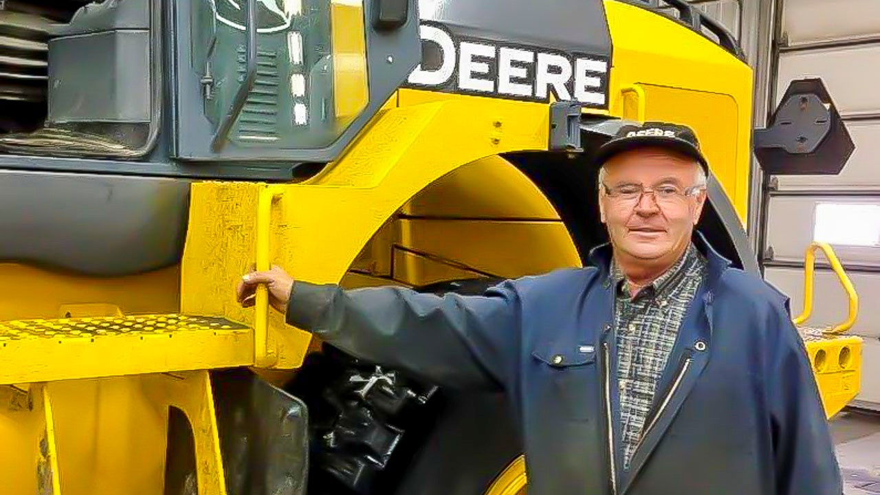 À son service depuis 50 ans, Robert Labbé a été honoré par Saint-Joseph