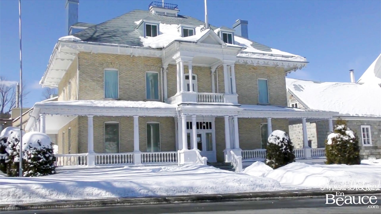 Normand DeLessard présente une visite du presbytère de Beauceville 