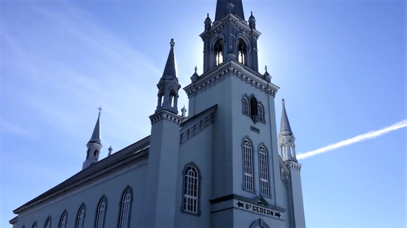 Normand DeLessard présente l'Église de Saint-Gédéon en 2017