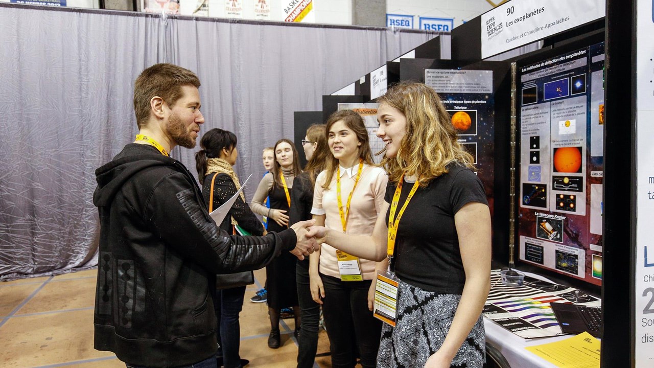 Expo-sciences pancanadienne : c'est un départ pour Rose Cloutier et Virginie Paquet