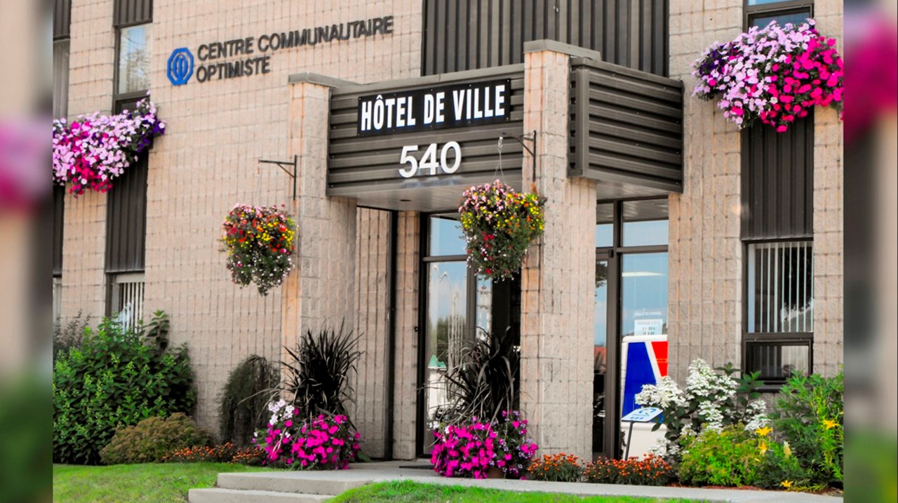 La Ville de Beauceville reçoit 6,5 M$ pour construire un nouvel aréna