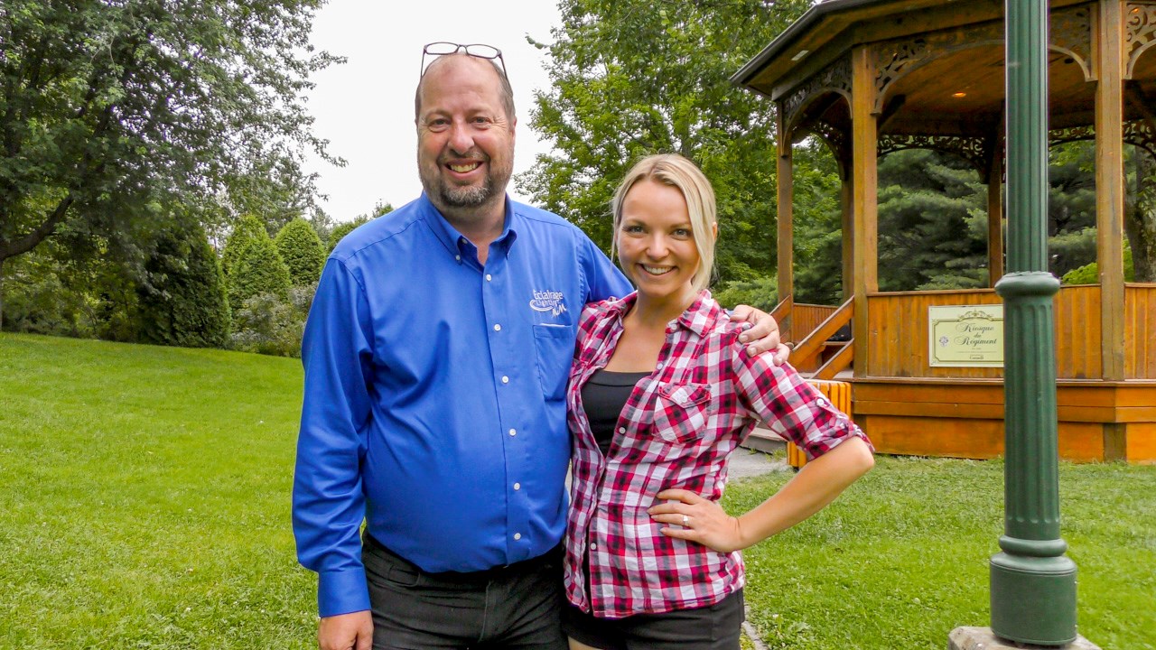 Normand DeLessard présente sa rencontre avec la comédienne Valérie Roy 