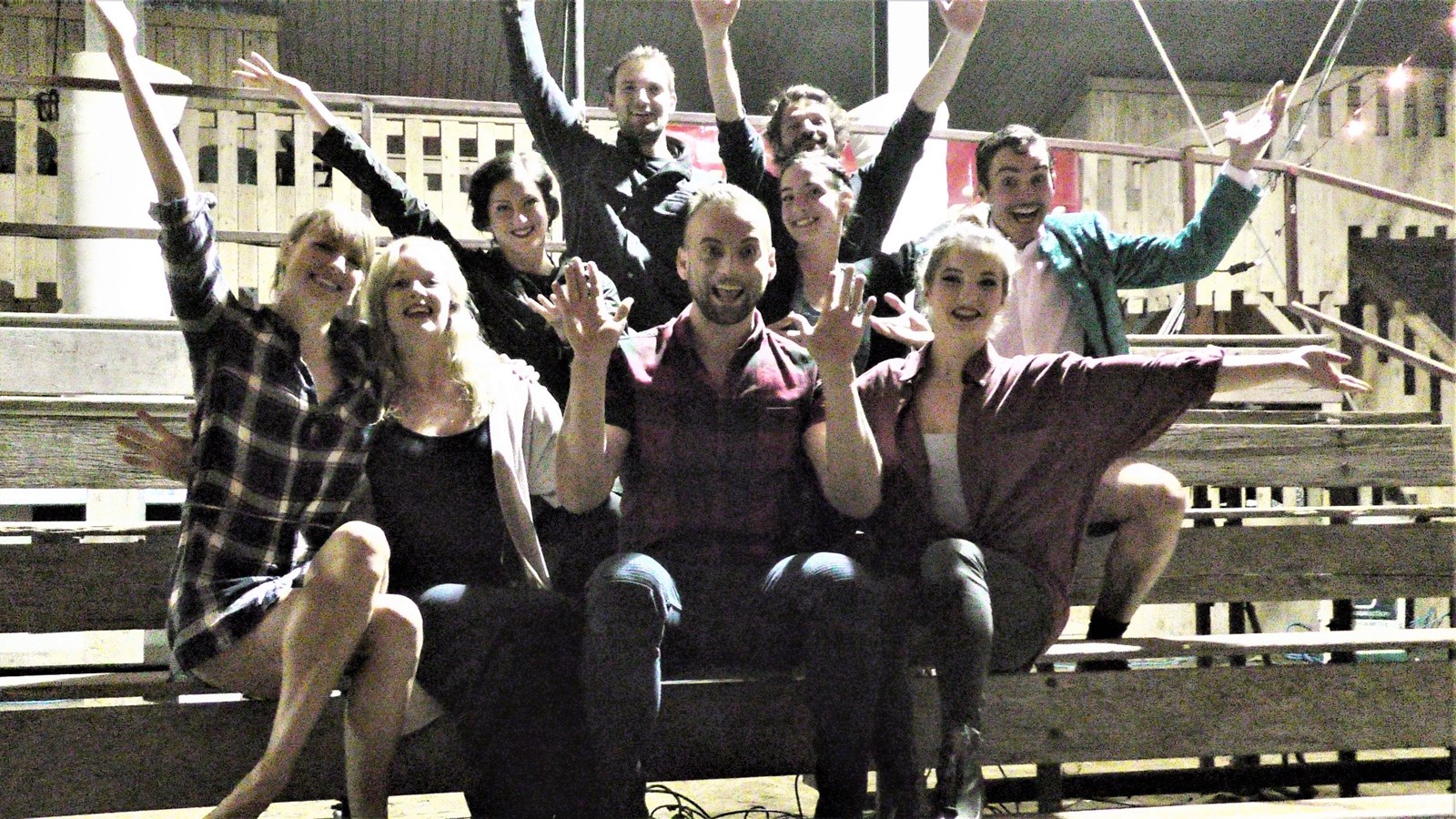 Normand DeLessard présente le cabaret de cirque Le Monastère