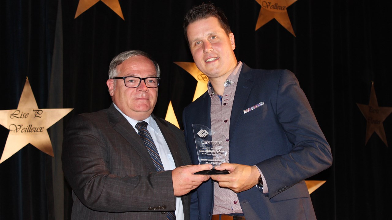 L'arbitre Jean-Philippe Sylvain partage ses moments les plus marquants