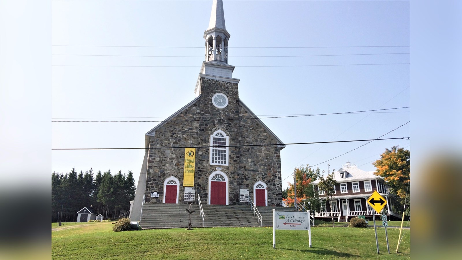 Normand DeLessard présente l'église de Saint-Séverin en 2017