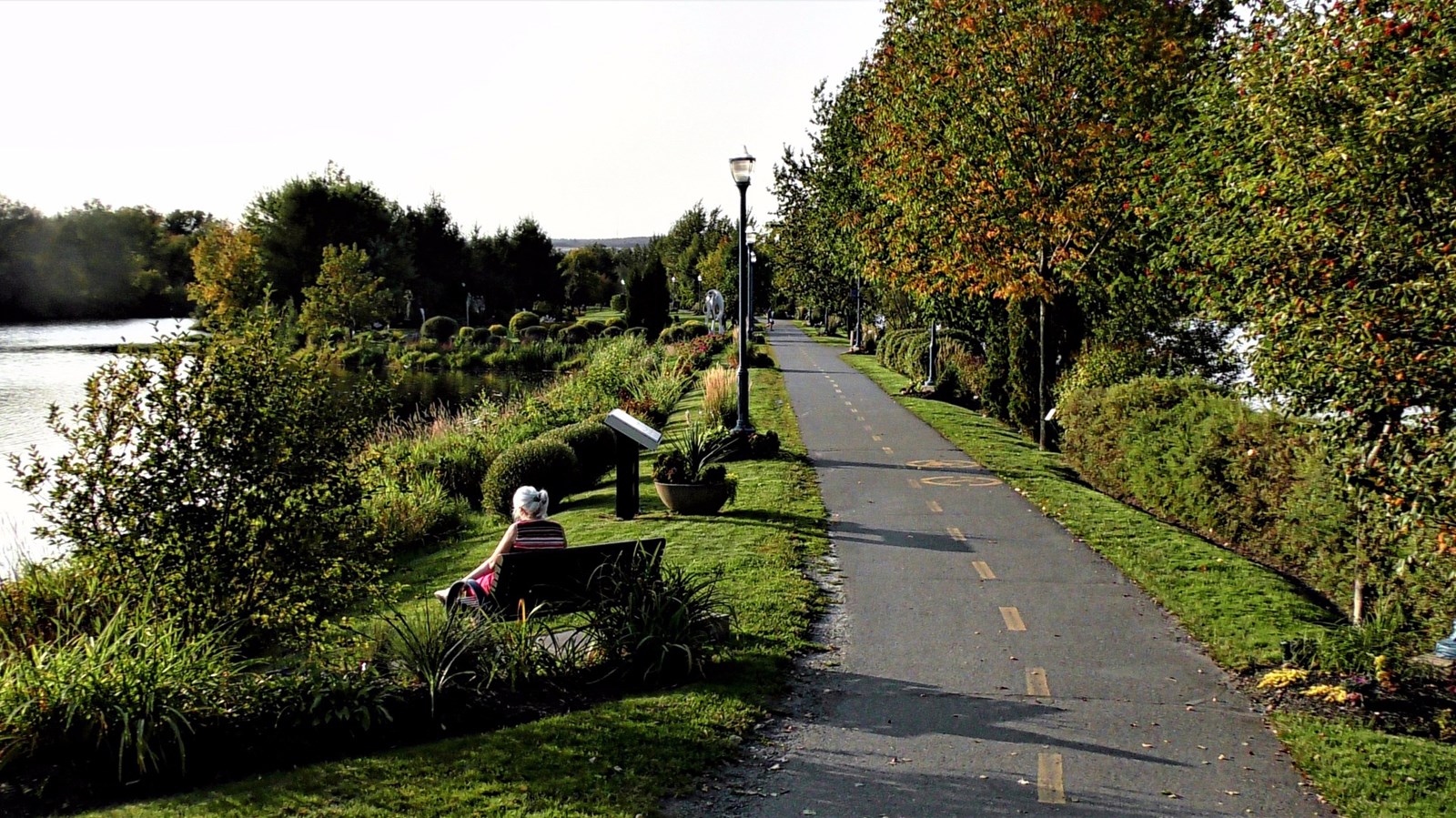 Normand DeLessard présente la première journée d'automne à St-Georges