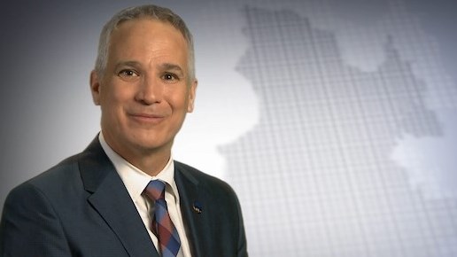 Éric Lefebvre derrière les maires de la MRC des Etchemins