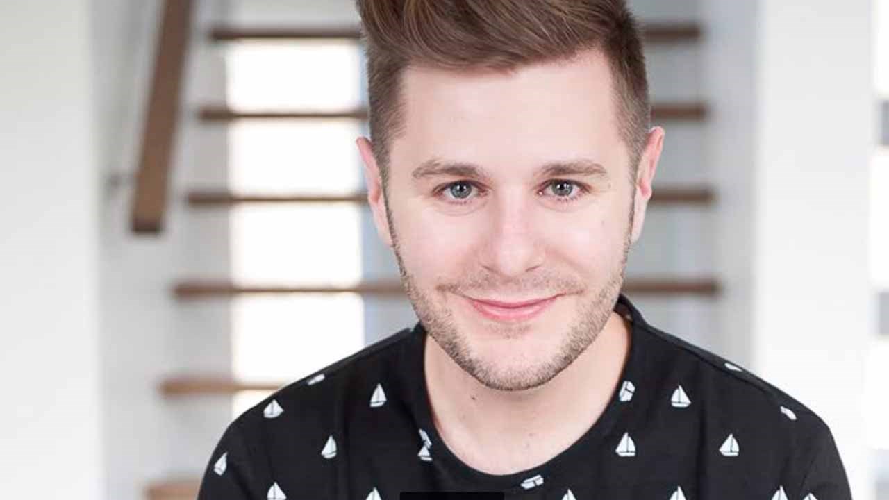 PL Cloutier de passage à Beauceville pour l'impression de son livre