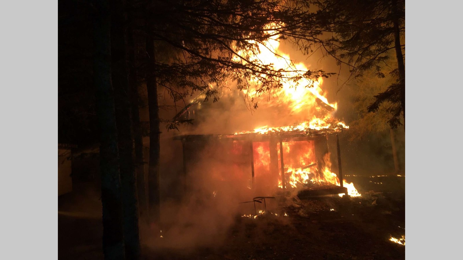 Un article de fumeur cause un incendie à East Broughton 
