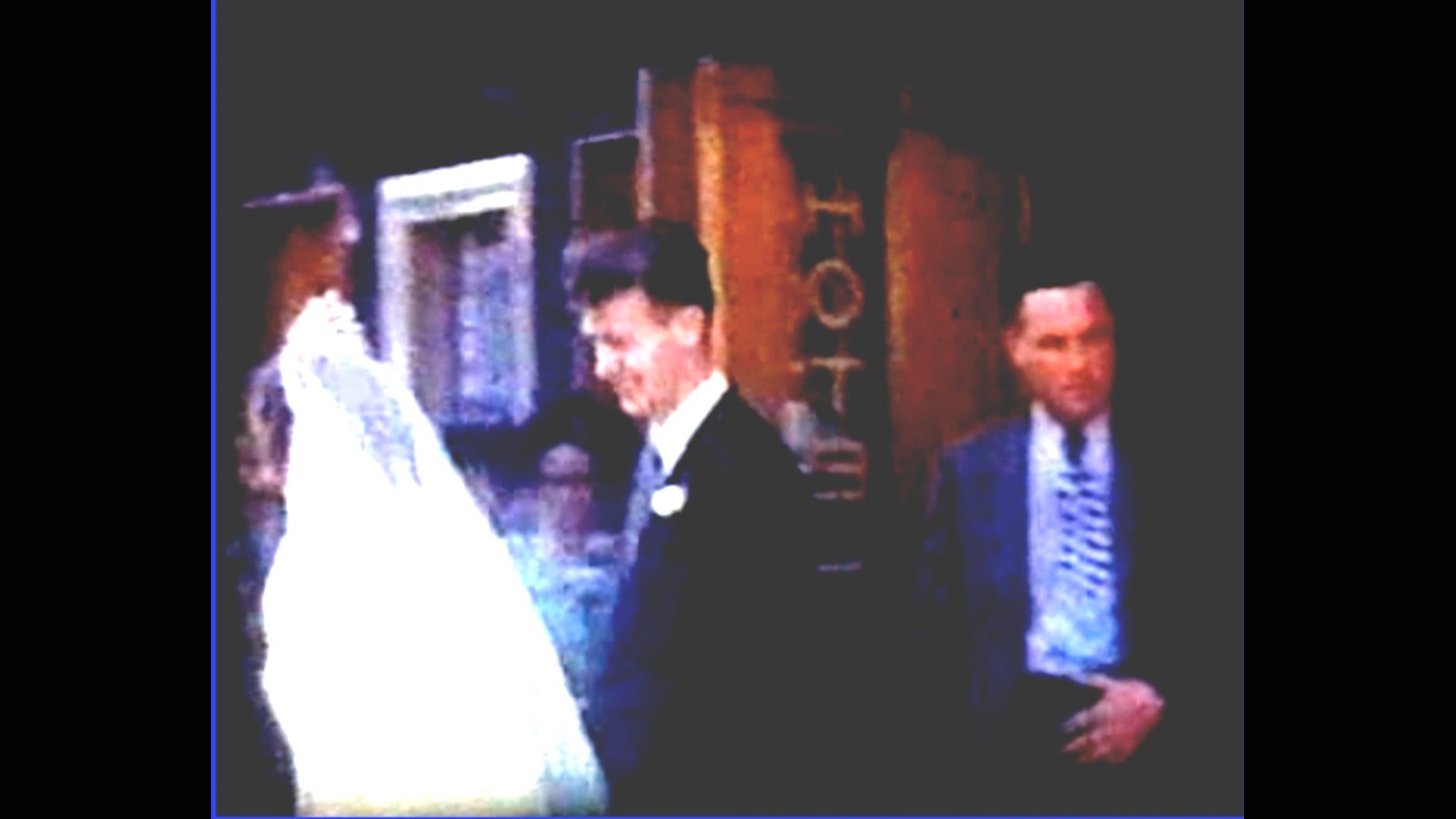 Normand DeLessard présente le mariage de M. Yvon Roy de Saint-Georges