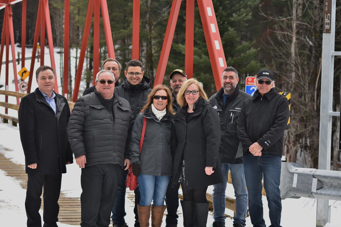 Un pont plus sécuritaire pour les motoneigistes à Saint-Théophile