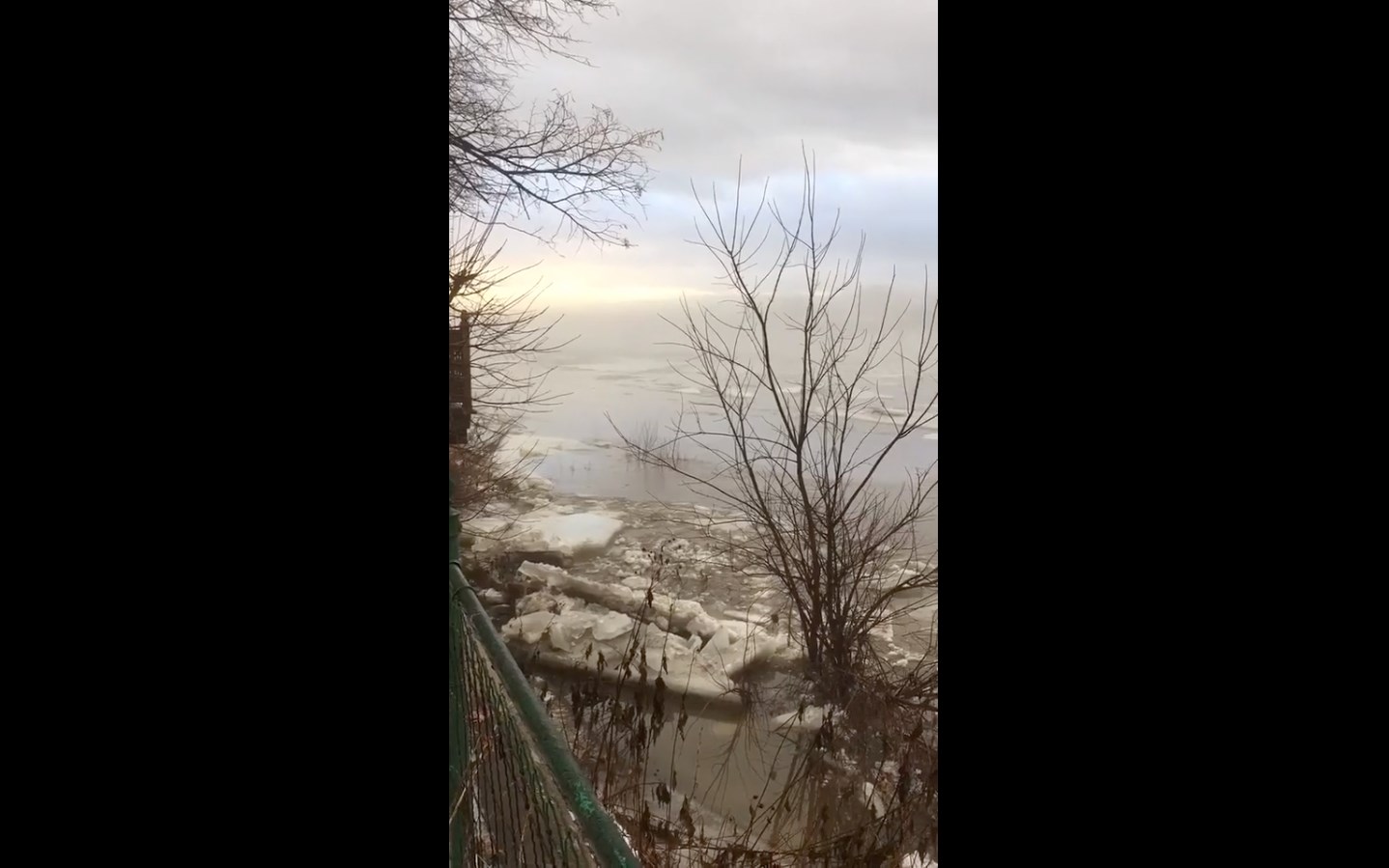 Le redoux fait bouger les glaces sur la rivière Chaudière
