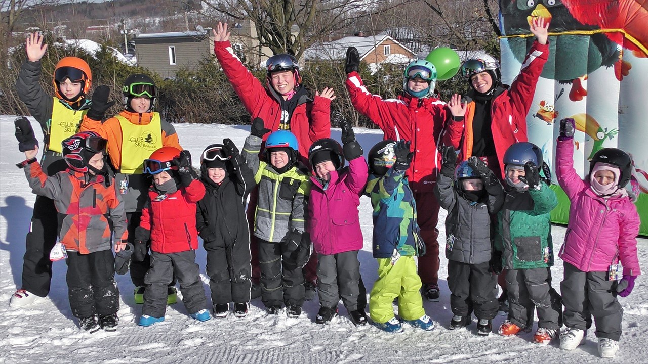 Normand DeLessard présente des images du Club Ski Beauce de Vallée Jonction