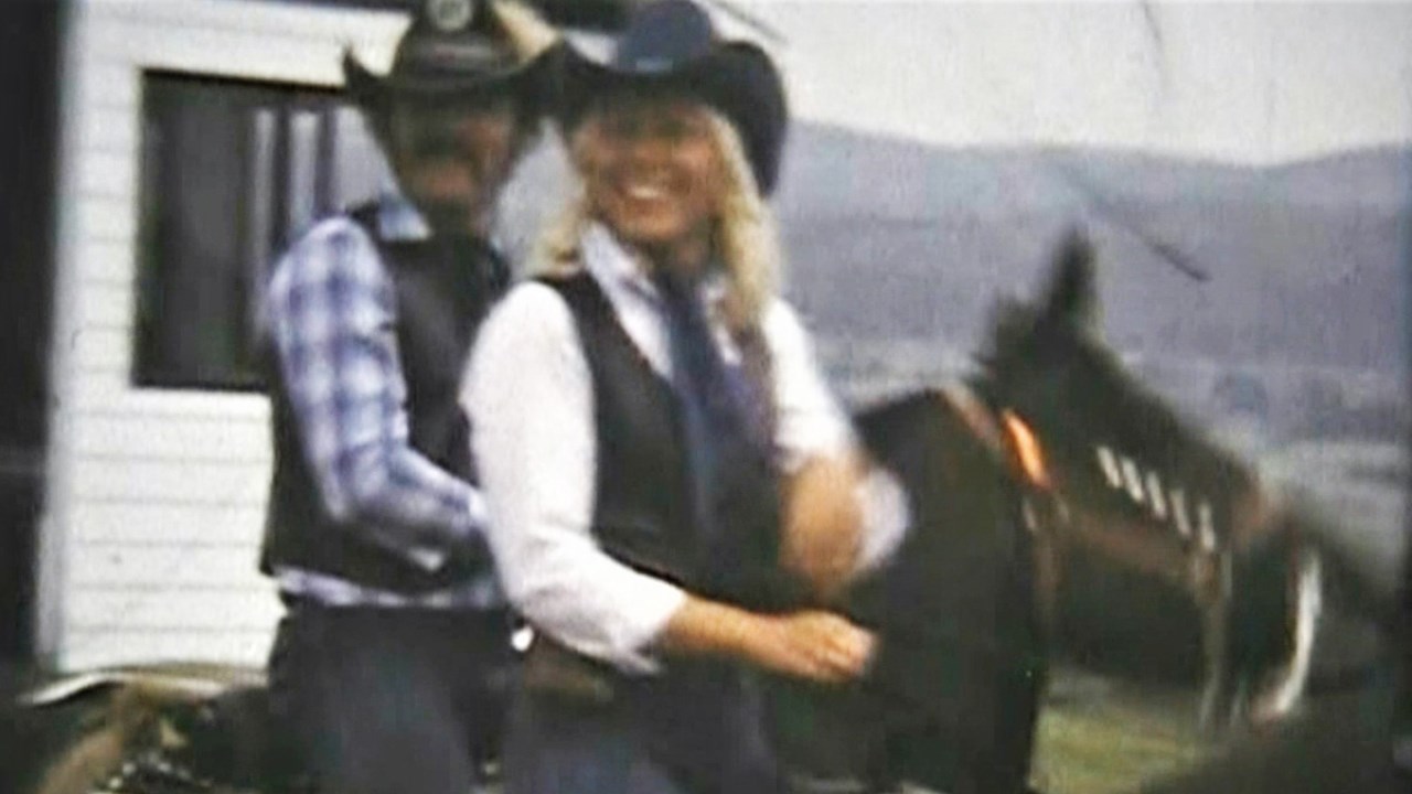 Normand DeLessard présente la première parade des Festivités western de St-Victor en 1978