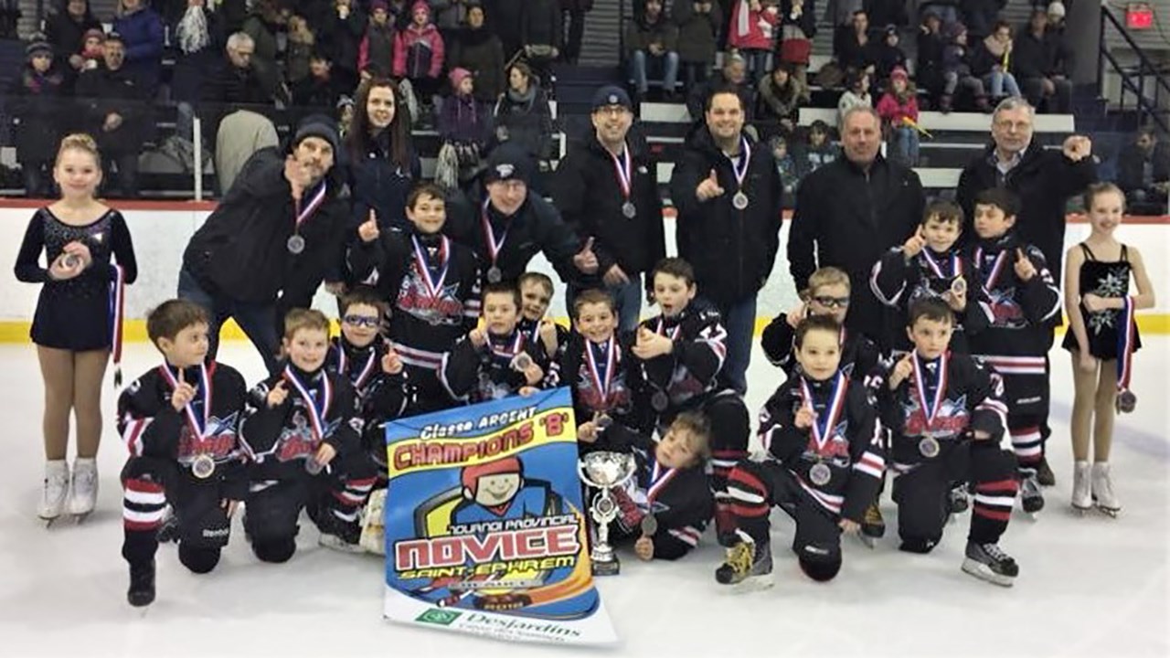 Hockey : le Garaga Novice B1 champion au tournoi provincial de St-Éphrem