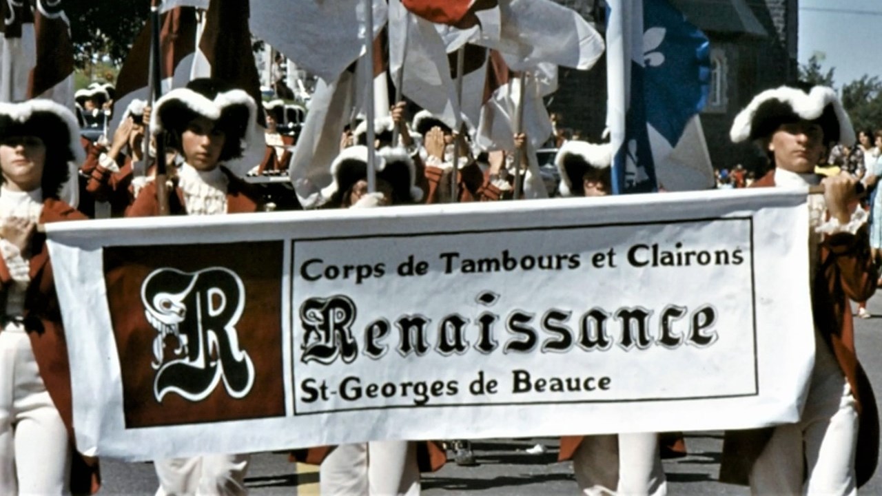 Normand DeLessard présente le corps de tambours et clairons Renaissance de St-Georges