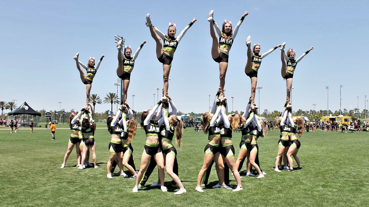 Cheerleading : l'Ultimate Knock-Out de St-Joseph est huitième au Canada