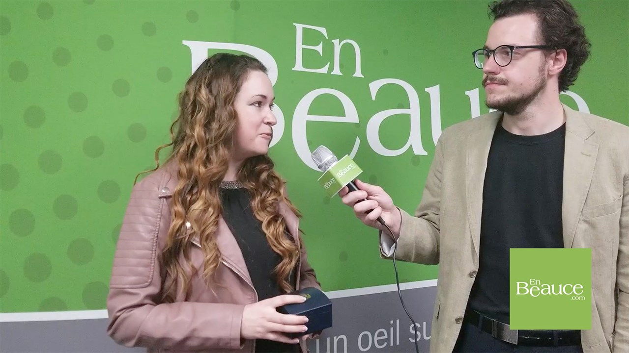 Alexandra Fournier, récipiendaire d'une médaille du Lieutenant-gouverneur